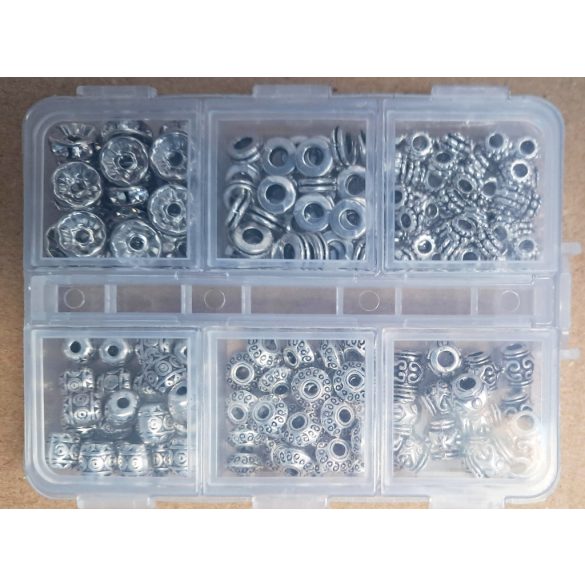 DIY. 135 darabos fém köztes , rondell, vegyes csomag, ajándék dobozban. Antik ezüst szín.
