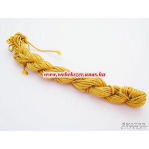 10db.  Shamballa fonal. Nylon fonal. 1.5mm. 12.5m/db. Arany.   