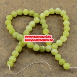 Matt jade ásványgyöngy. 8mm. Zöld. 1 szál. (kb. 40cm)