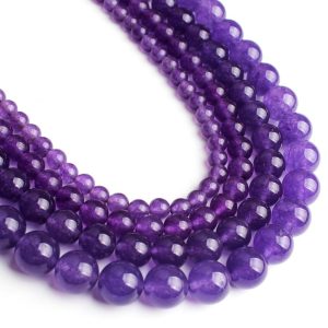 Jade ásványgyöngy. 10mm. " Ametiszt. "  1 szál.