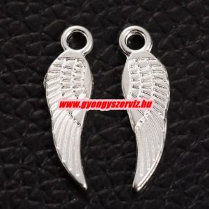 FÉM MEDÁL, FITYEGŐ. ANGYALSZÁRNY. 18X5MM. EZÜST SZÍN. 100db/csomag