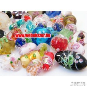 Vegyes üveggyöngy válogatás. Virágok. 50g/csomag. Leárazva !