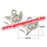 Fém medál, fityegő. Szárnyas szív. 14x10x3mm. 10db.