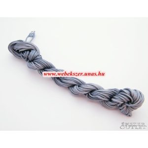 10db.  Shamballa fonal. Nylon fonal. 1.5mm. 12.5m/db. Sötétszürke.   