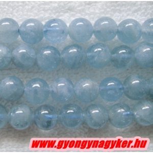 Akvamarin ásványgyöngy. 6mm. 1 szál.