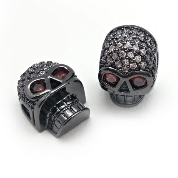 Kiárusítás! Koponya köztes fémgyöngy, cirkon kristályokkal. Fekete szín,fehér kristály. 