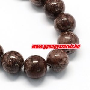 Jade ásványgyöngy. 8mm. Kókusz barna. 1 szál, kb. 40cm.