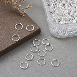 Nyitott szerelőkarika. 6x0.7mm. Ezüst szín. 400db 