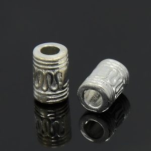 50db. Köztes fémgyöngy. 10x7mm. Ezüst szín.