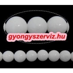   Jade ásványgyöngy. 10mm. Porcelán fehér. 1 szál, kb. 40cm.