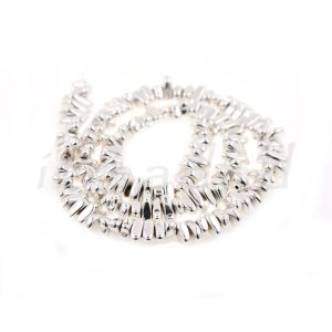 1 szál hematit splitter ásványgyöngy.  Ezüst szín.