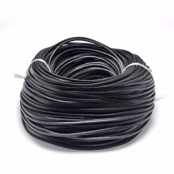 Hasított bőr zsinór. 3x2mm. Fekete. 10m/db.