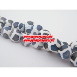   Csiszolt achát ásványgyöngy. Szürke - fehér. 10mm.  1 szál.