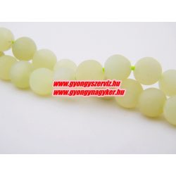 Matt jade ásványgyöngy. 8mm. 1 szál. (kb. 40cm)