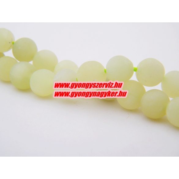 Matt jade ásványgyöngy. 8mm. 1 szál. (kb. 40cm)