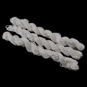 10db.  Shamballa fonal. Poliészter fonal. 1.5mm. 12.5m/db. Fehér.