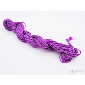 10db.  Shamballa fonal. Nylon fonal. 1.5mm. 12.5m/db. Lila.   